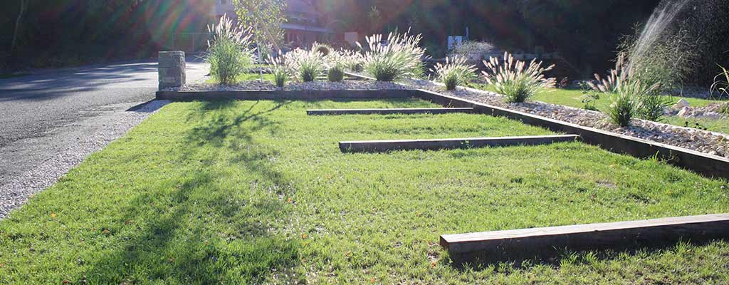 places parking engazonnées